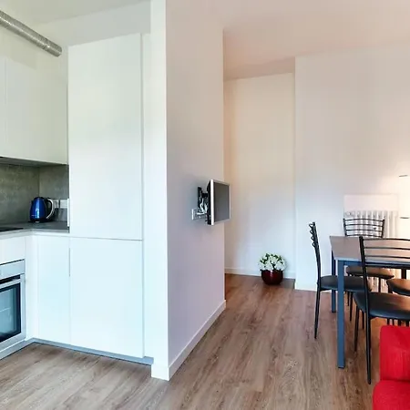 Relax A - Chiara's House With Balcony Como